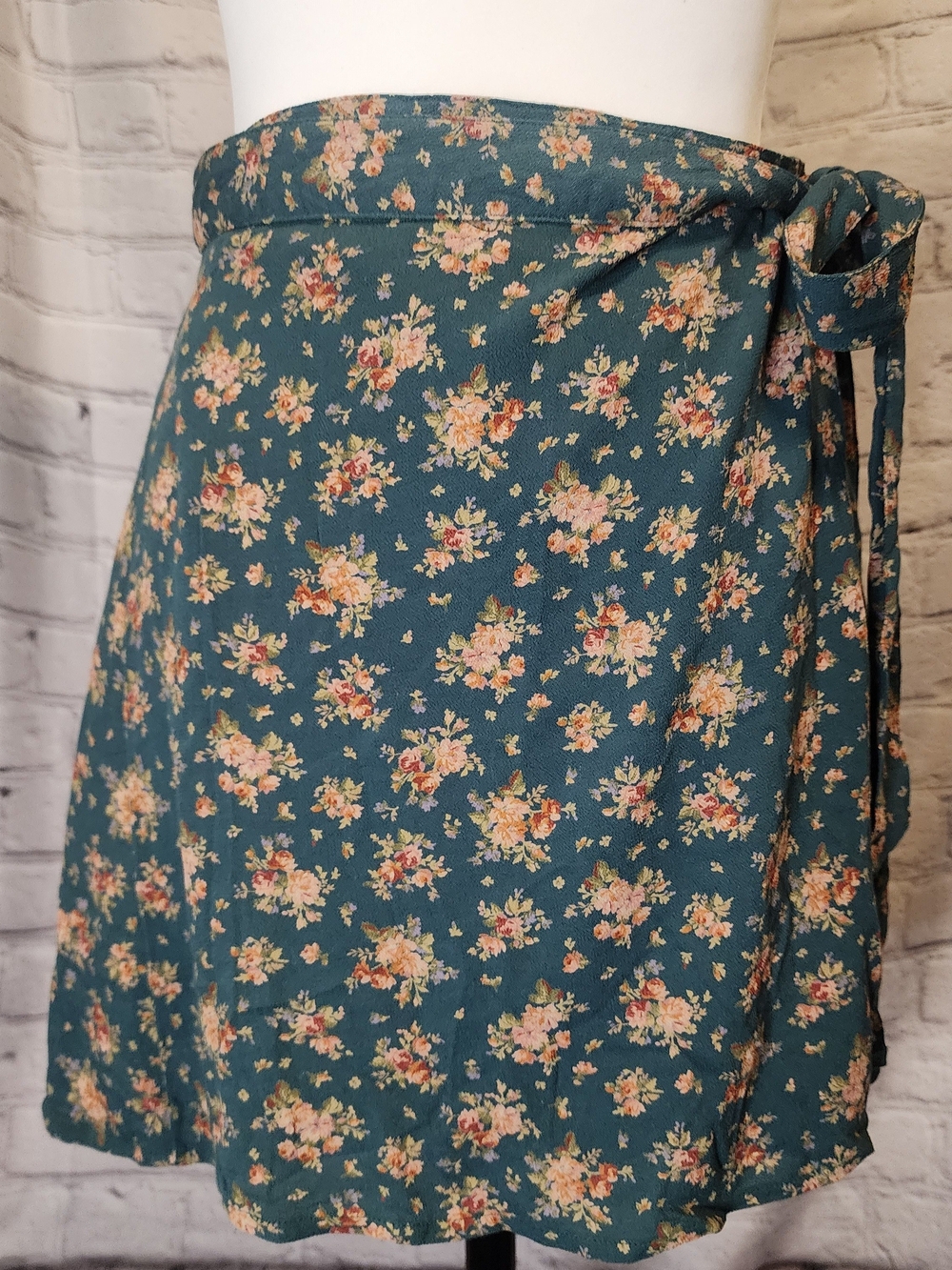 American Eagle Outfitters Teal Floral Skirt